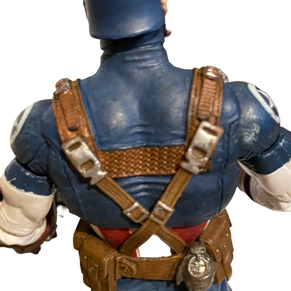 Marvel Select Ultimate Captain America | Diamond Select | Loose Action Figure - Picture 8 of 15